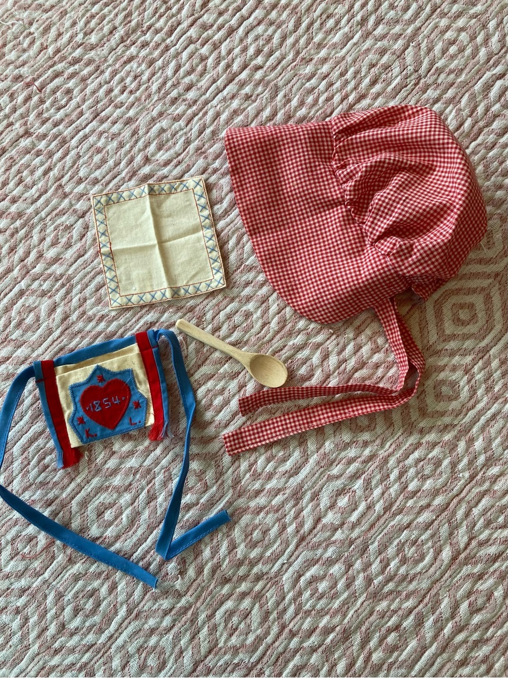 American Girl Pleasant Company Kirsten Meet Accessories pc tags